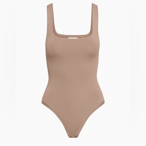Babaton Aritzia Square Neck Bodysuit